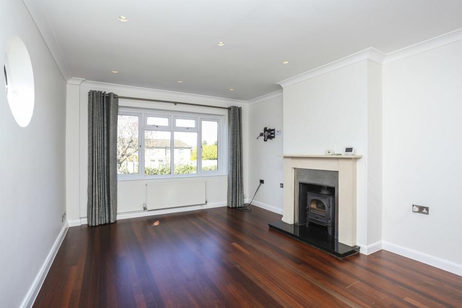4 bedroom semi detached to rent - Westgate Road, Beckenham, BR3 - Property View 3