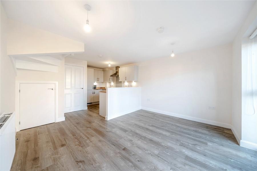 3 bedroom townhouse to rent - Lakeside Drive, Wixams, Bedford, Bedfordshire, MK42 - Property View 3