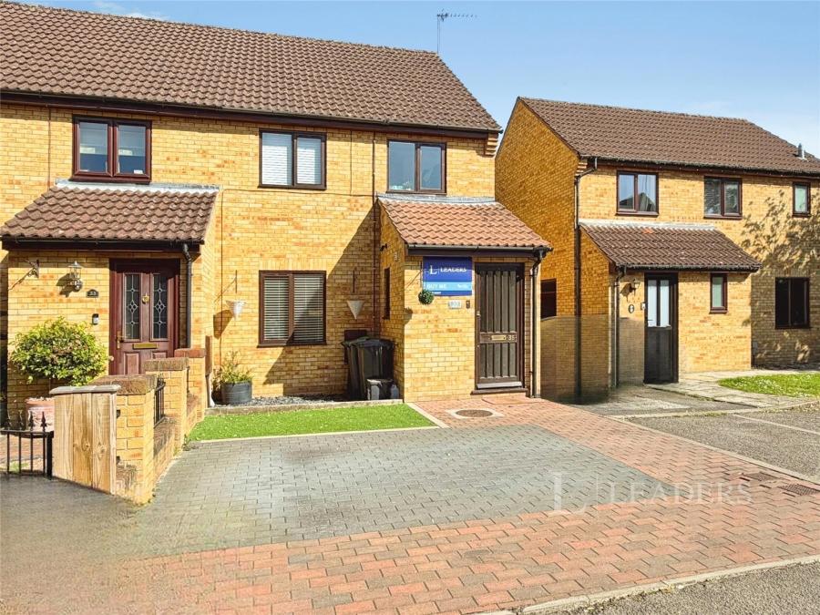 3 bedroom house for sale - Long Croft, Takeley, Bishop's Stortford, Essex, CM22 - Property View 1