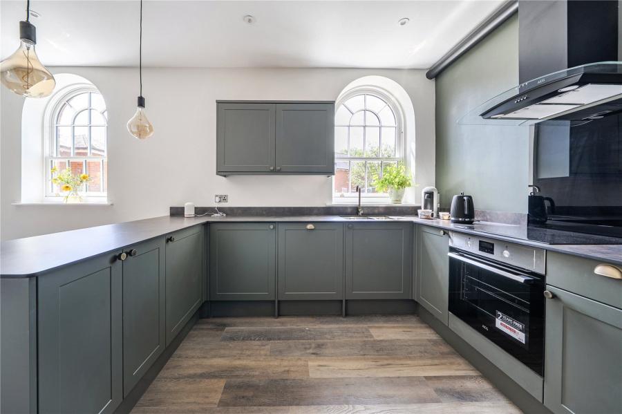2 bedroom apartment for sale - Nightingales, Bishop's Stortford, Hertfordshire, CM23 - Property View 3