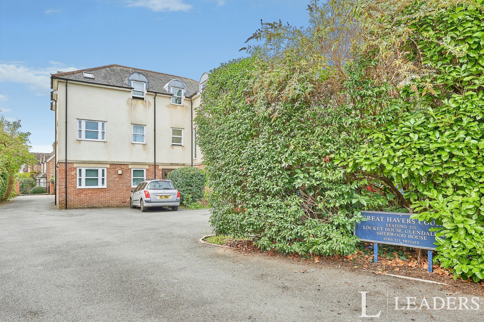 2 bedroom apartment to rent - Great Havers Court, Elizabeth Road, Bishop`s Stortford, CM23 - Property View 1