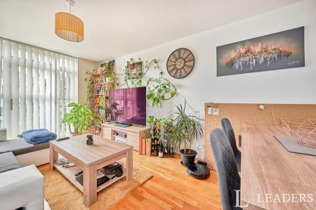 2 bedroom apartment to rent - St Augustines Court, Stort Road, Bishop`s Stortford, CM23 - Property View 2