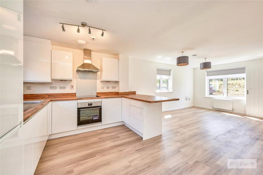 3 bedroom house to rent - Handscomb Way, Bishop's Stortford, Essex, CM23 - Property View 1