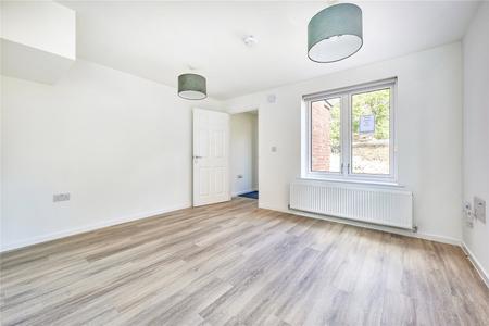 3 bedroom house to rent - Bull Close, Bishop's Stortford, Hertfordshire, CM23 - Property View 3