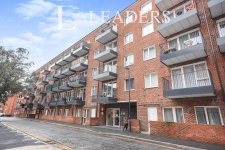 2 bedroom apartment to rent - Carriage House, Morton Peto Road, Bishops Stortford, CM23