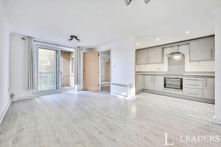 2 bedroom apartment to rent - Stortford Hall Park, Bishop's Stortford, Hertfordshire, CM23 - Property View 2