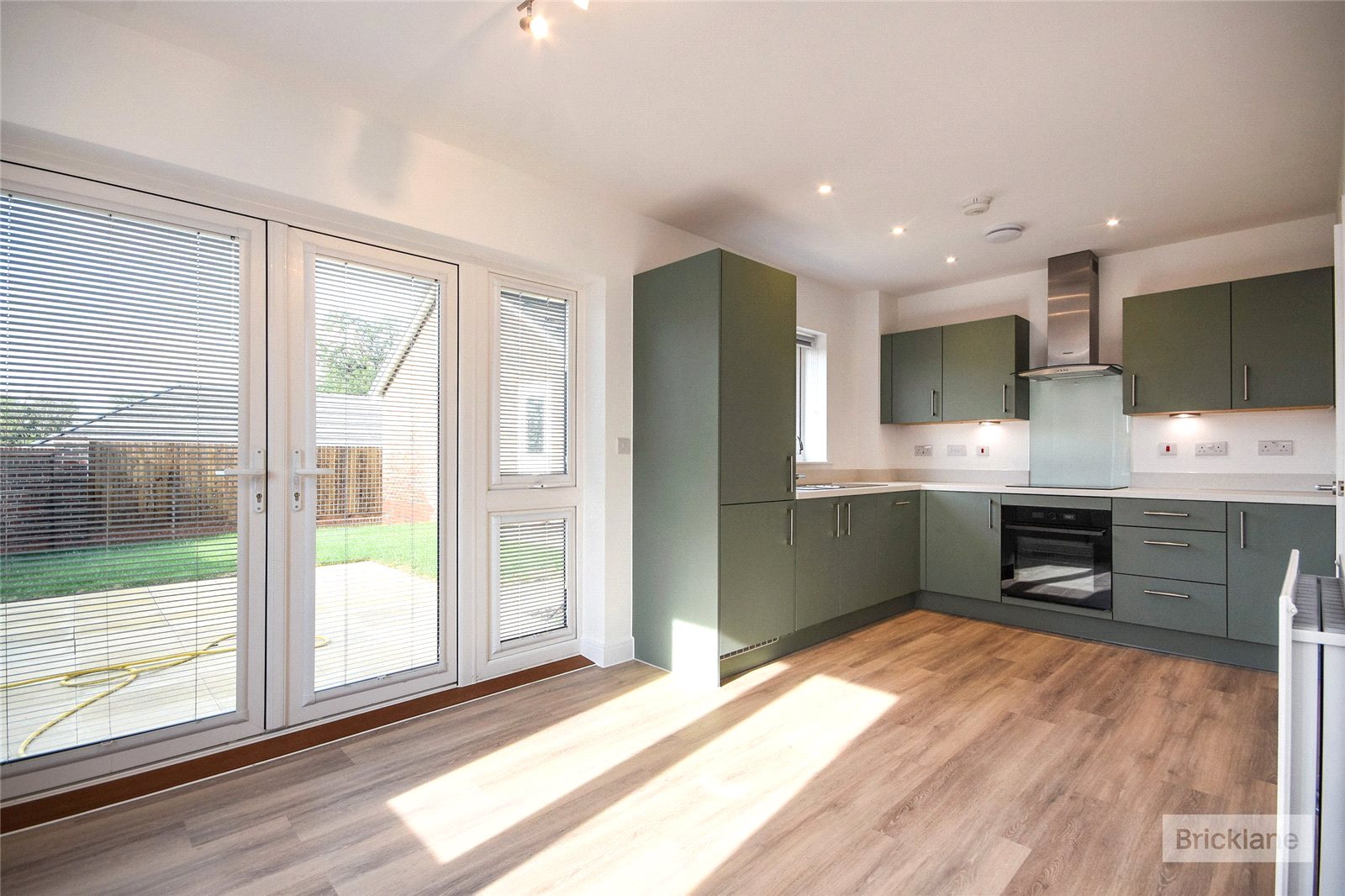 3 bedroom house to rent - Moors Field Drive, Little Dunmow, Dunmow, Essex, CM6 - Property View 1