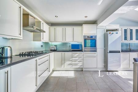 2 bedroom house to rent - Anglesey Close, Bishops Stortford, CM23 - Property View 2