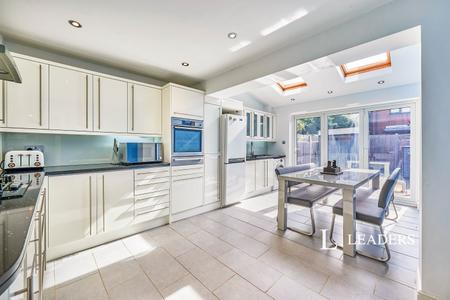 2 bedroom house to rent - Anglesey Close, Bishops Stortford, CM23