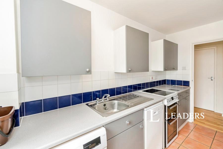 2 bedroom apartment to rent - Spring Road, Southampton, Hampshire, SO19 - Property View 3