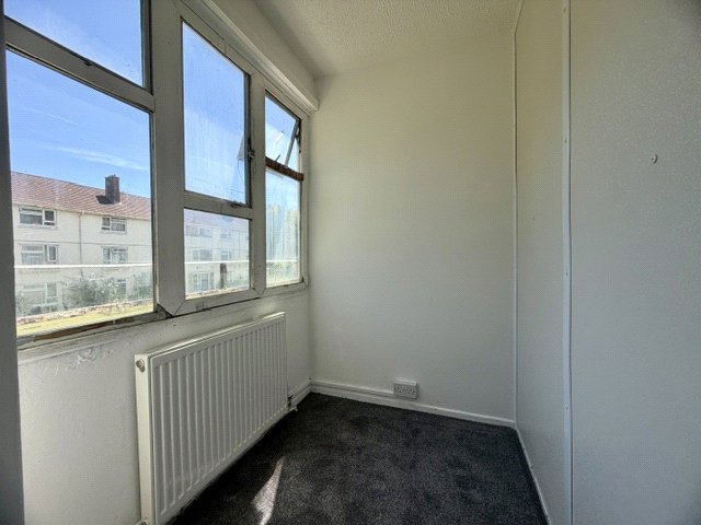 2 bedroom apartment to rent - Leckford Close, Southampton, Hampshire, SO18 - Property View 2