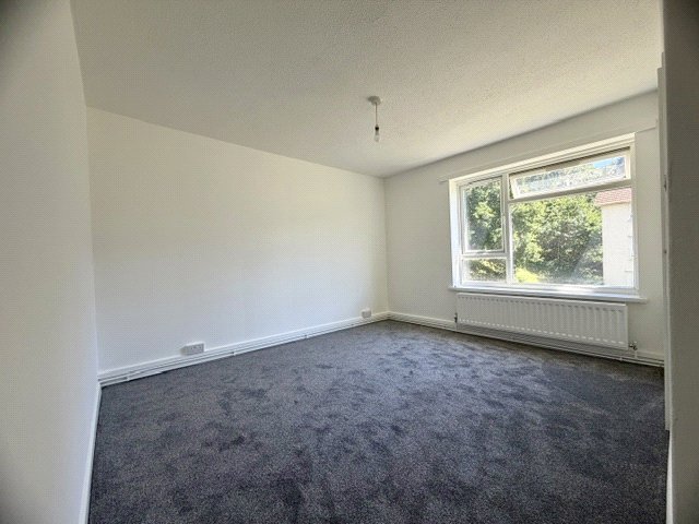 2 bedroom apartment to rent - Leckford Close, Southampton, Hampshire, SO18 - Property View 3