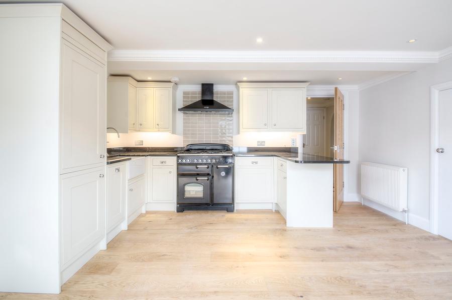 2 bedroom apartment to rent - The Old Coach Works, High Street, Arundel, BN18 - Property View 3