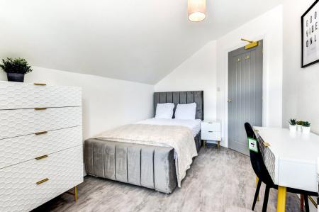 property to rent - Stocker Road, Bognor Regis, West Sussex, PO21