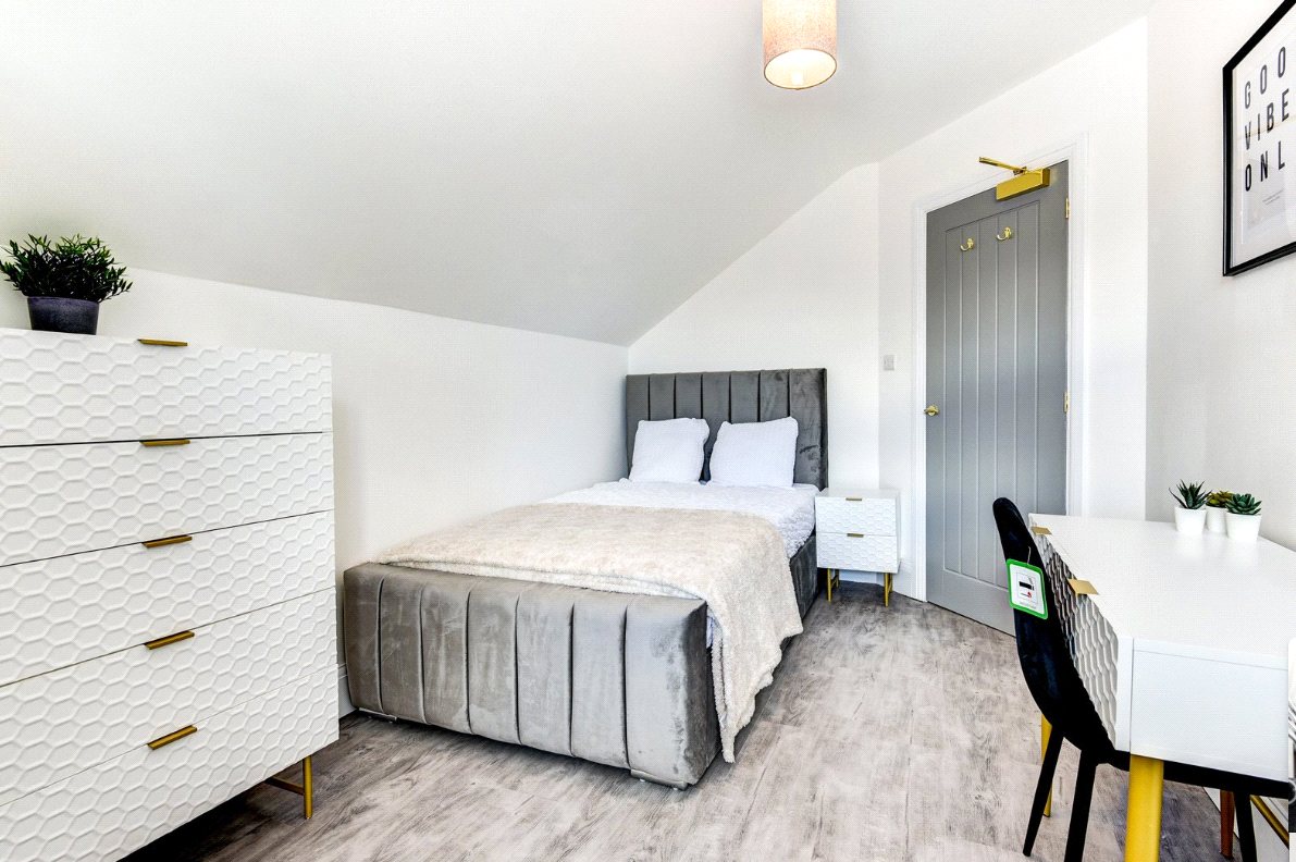 property to rent - Stocker Road, Bognor Regis, West Sussex, PO21 - Property View 1