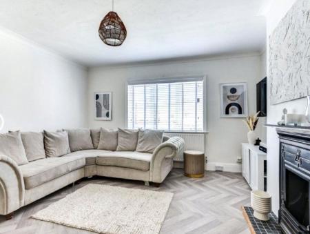 property to rent - Stocker Road, Bognor Regis, West Sussex, PO21 - Property View 3