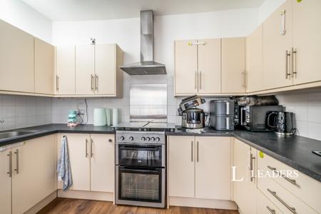3 bedroom maisonette to rent - High Street, Bognor Regis, PO21 - Property View 3