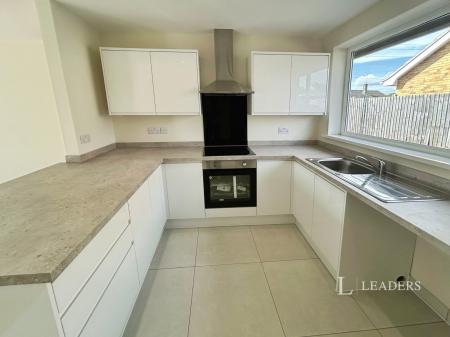 4 bedroom bungalow to rent - Kingsway, Bourne, PE10 - Property View 2