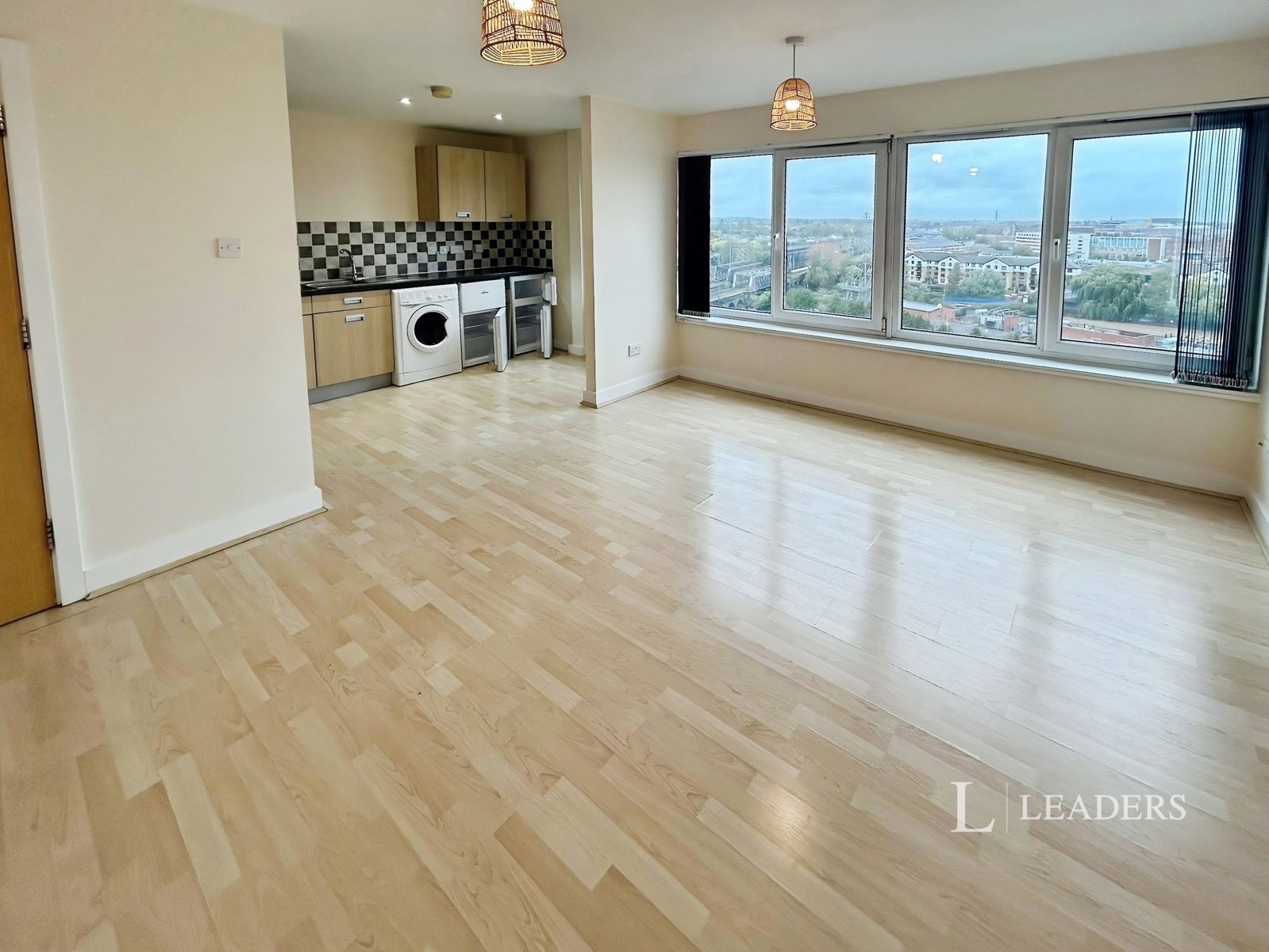 2 bedroom apartment to rent - Oundle Road, Peterborough, Cambridgeshire, PE2 - Property View 1