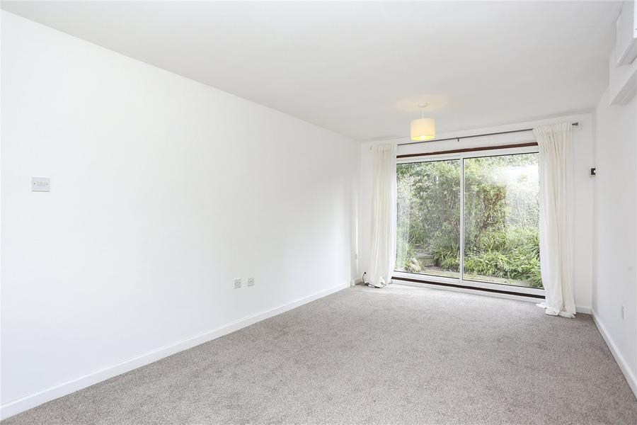 1 bedroom apartment to rent - High Tor Close, Bromley, BR1 - Property View 3