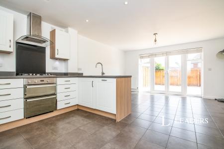 4 bedroom house to rent - Silverwoods Way, Kidderminster, DY11 - Property View 2