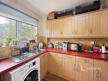 2 bedroom property to rent - The Pound, Burgess Hill, RH15 - Property View 3