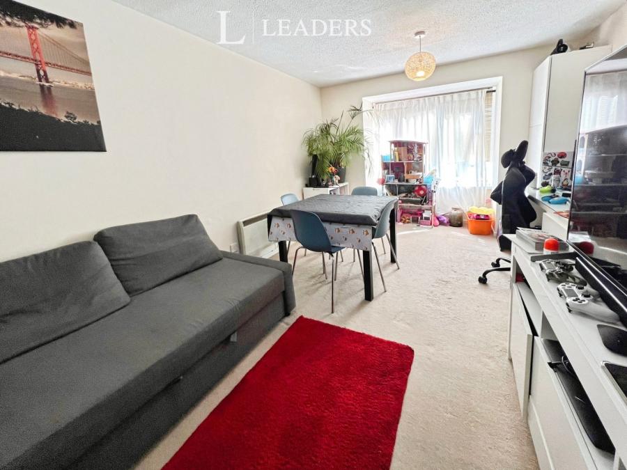 2 bedroom apartment to rent - St Andrews Court, Bury St Edmunds, IP33 - Property View 3