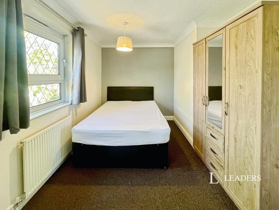 semi detached to rent - 257 St. Johns Way, Thetford, Norfolk, IP24 - Property View 2