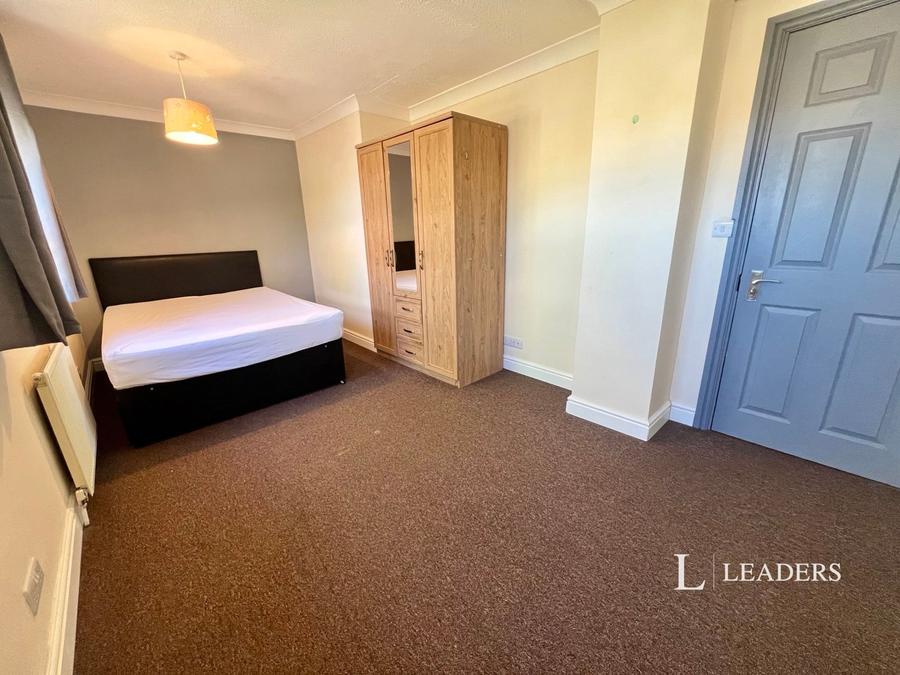 semi detached to rent - 257 St. Johns Way, Thetford, Norfolk, IP24 - Property View 3