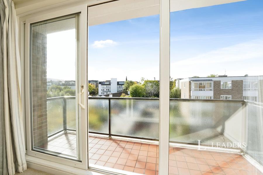 2 bedroom apartment to rent - Queens Road, Cheltenham, Gloucestershire, GL50 - Property View 3