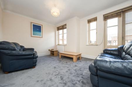 2 bedroom apartment to rent - Chester House, St. Georges Place, Cheltenham, GL50 - Property View 3