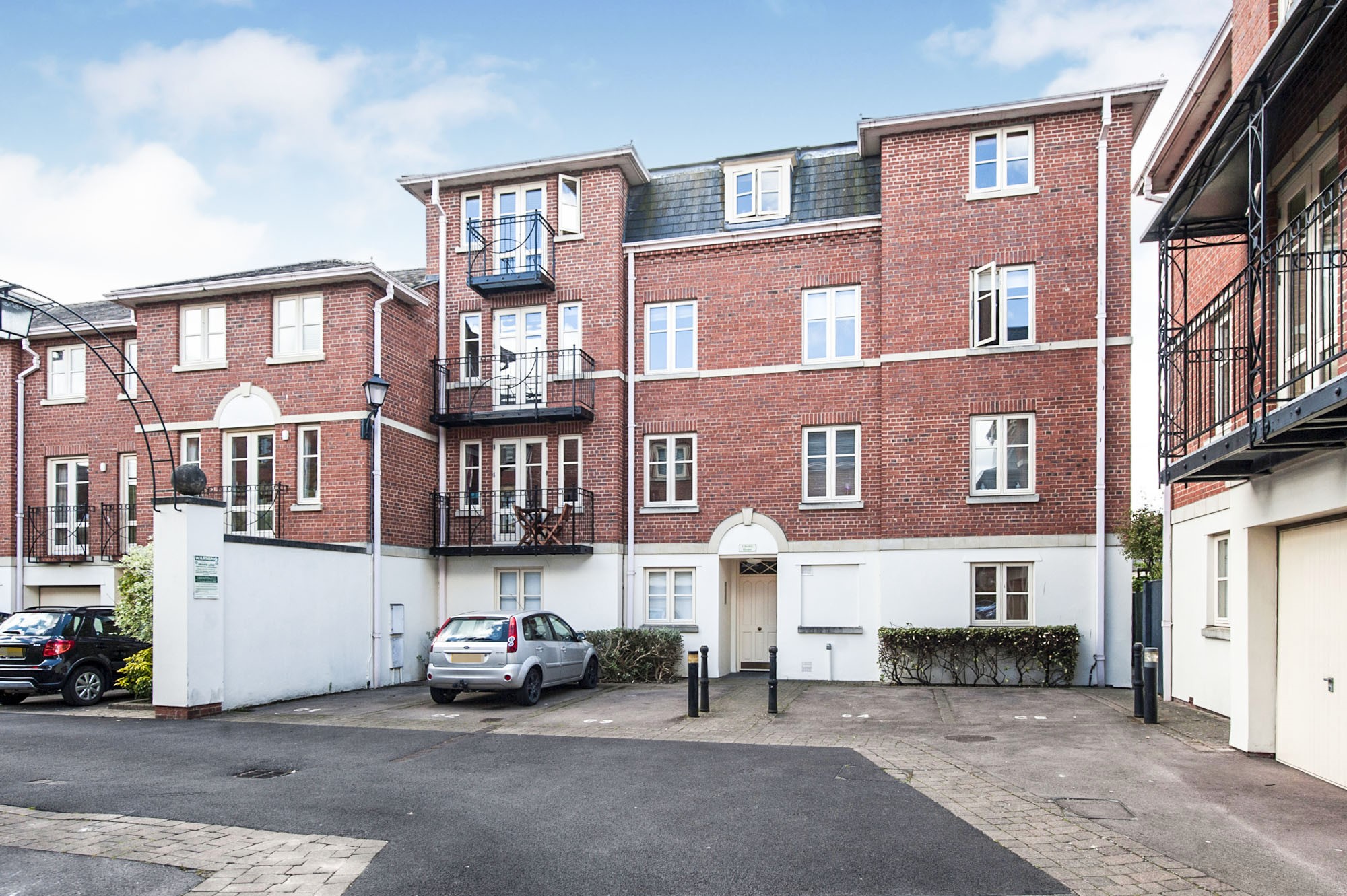 2 bedroom apartment to rent - Chester House, St. Georges Place, Cheltenham, GL50 - Property View 1