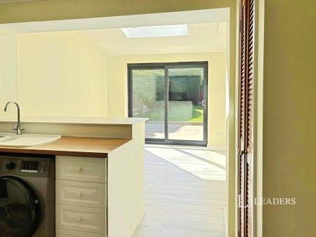 2 bedroom house to rent - Kenneth Close, Cheltenham, Gloucestershire, GL53 - Property View 3