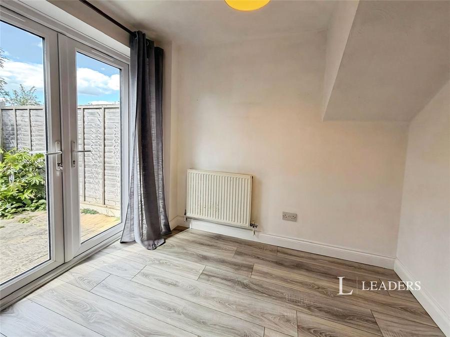 2 bedroom property to rent - Ashlea Meadow, Bishops Cleeve, Cheltenham, GL52 - Property View 3