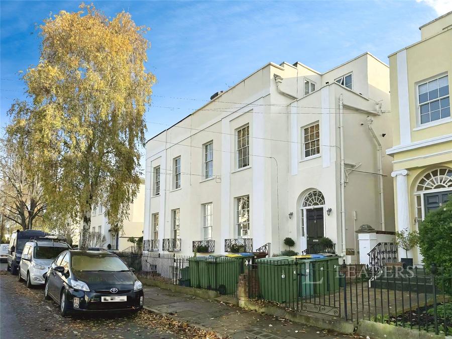2 bedroom property to rent - Priory Street, Cheltenham, GL52 - Property View 1