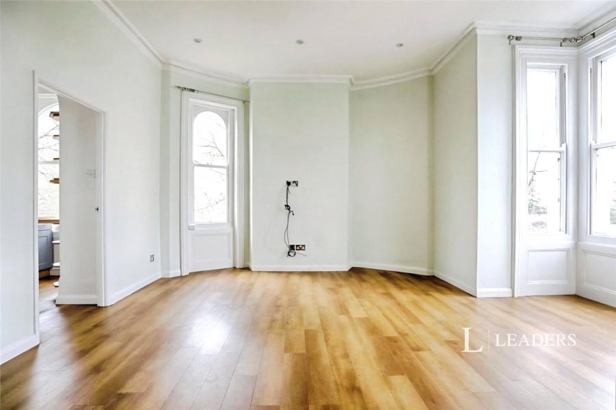 1 bedroom apartment to rent - Osbourne Lodge, 99 The Park, Cheltenham, GL50 - Property View 3