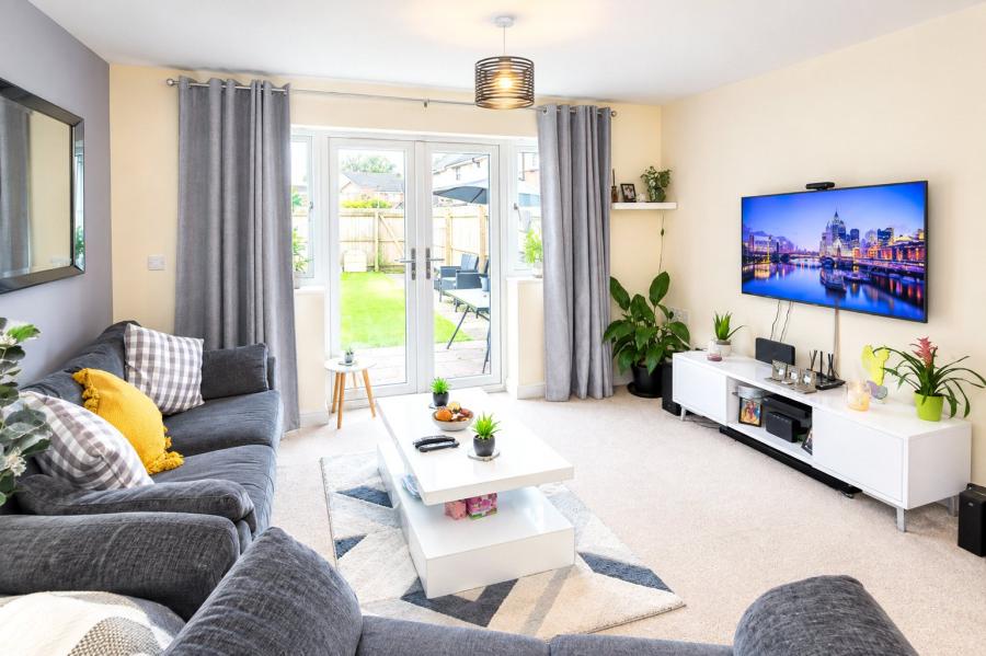 3 bedroom terraced to rent - The Hollies, Chester, Cheshire, CH1 - Property View 1