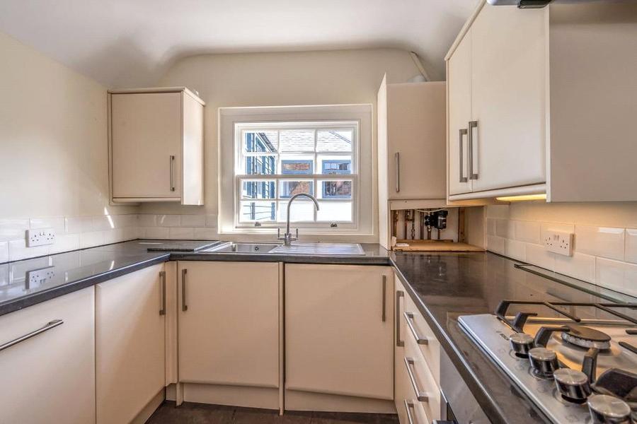 1 bedroom apartment to rent - South Street, Chichester, PO19 - Property View 2