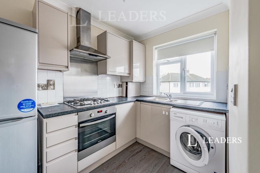 2 bedroom apartment to rent - Brighton Road, Horley, RH6 - Property View 3