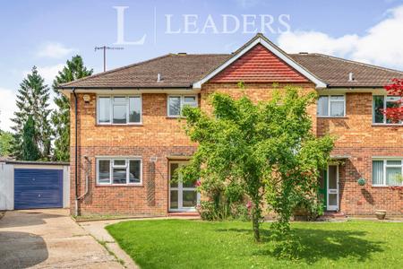 3 bedroom house to rent - Hatchgate, Horley, RH6
