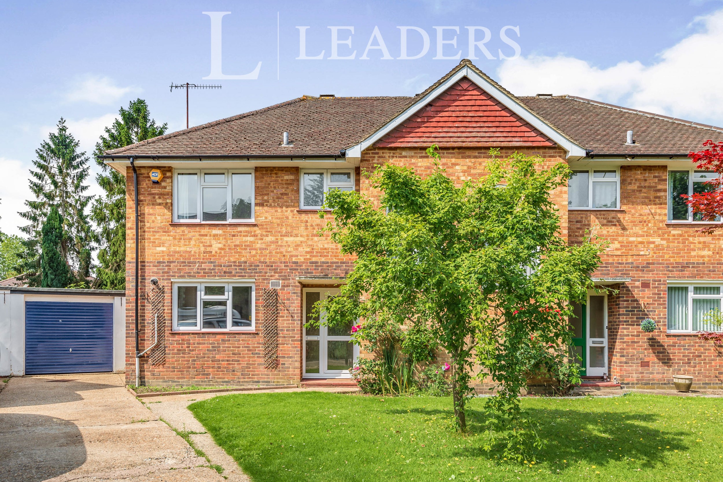 3 bedroom house to rent - Hatchgate, Horley, RH6 - Property View 1