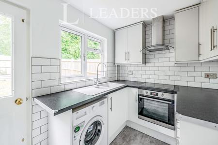 2 bedroom house to rent - Oakfields, Worth, Crawley, RH10 - Property View 2