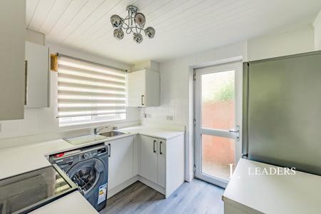 3 bedroom house to rent - Heathfield, Crawley, RH10 - Property View 2