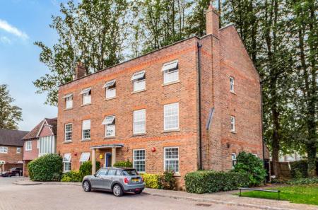 2 bedroom apartment to rent - Spring Close, Crawley, RH11