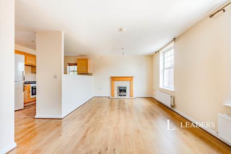 2 bedroom apartment to rent - Spring Close, Crawley, RH11 - Property View 2