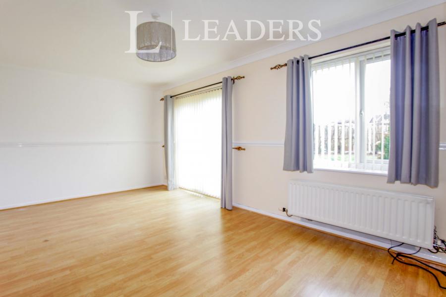 3 bedroom house to rent - Sandhurst Avenue, Wistaston, Crewe, CW2 - Property View 3