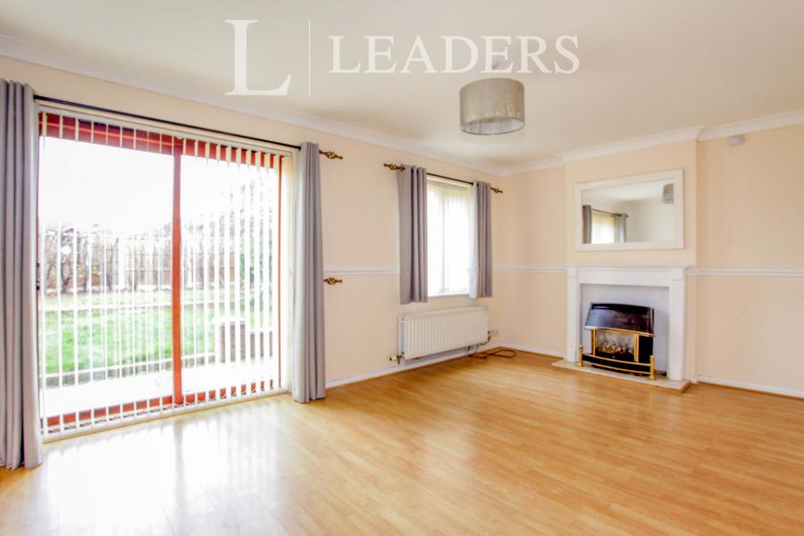 3 bedroom house to rent - Sandhurst Avenue, Wistaston, Crewe, CW2 - Property View 2