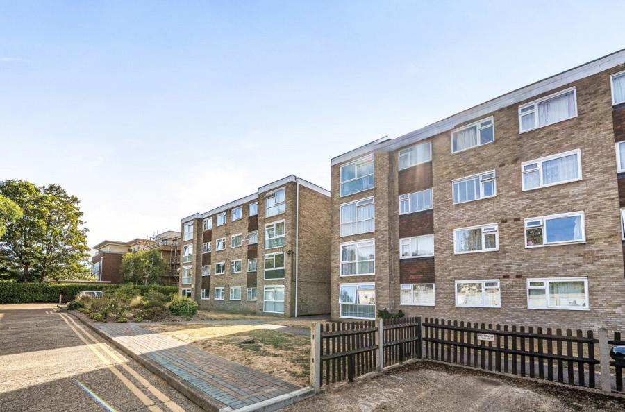 2 bedroom apartment for sale - Woodcote Road, Wallington, SM6 - Property View 1
