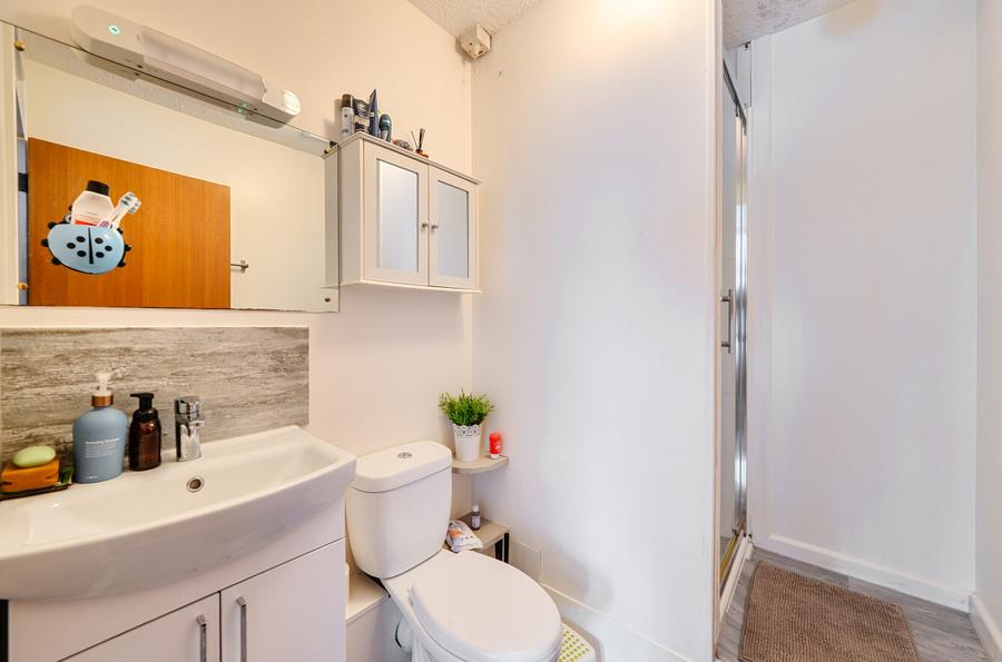 2 bedroom apartment for sale - The Downsway, Sutton, SM2 - Property View 3