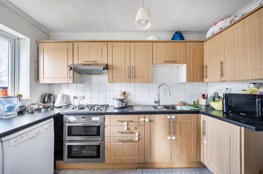 2 bedroom apartment for sale - Hartscroft, Linton Glade, Croydon, CR0 - Property View 3